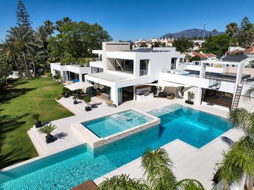 Villa in Estepona, Malaga