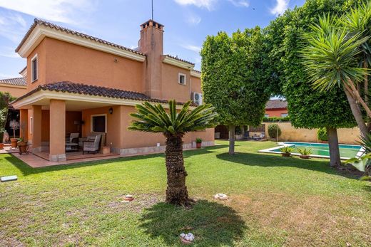 Vrijstaand huis in Gelves, Provincia de Sevilla