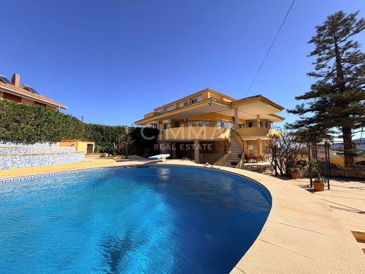 Einfamilienhaus in la Nucia, Alicante