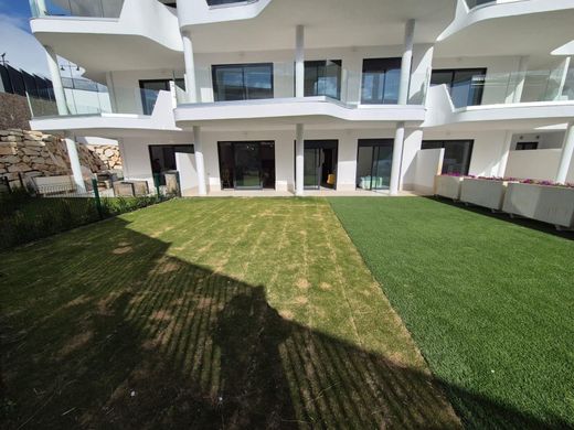 Apartment / Etagenwohnung in Benalmádena, Málaga