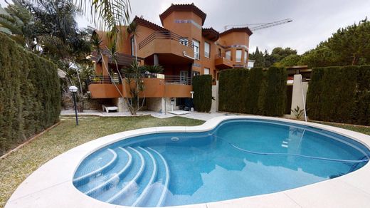 Twee-onder-een-kapwoning in Torremolinos, Provincia de Málaga