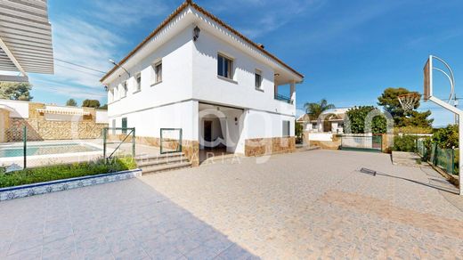 Detached House in Chiva, Valencia