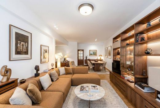 Apartment / Etagenwohnung in Madrid, Provinz Madrid