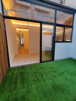 Apartment / Etagenwohnung in Badalona, Provinz Barcelona