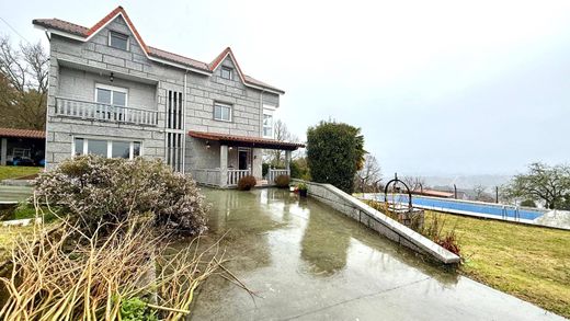 Landhaus / Bauernhof in Toén, Ourense