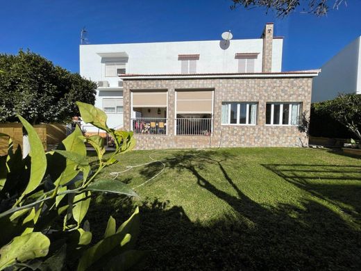 Detached House in Espartinas, Province of Seville