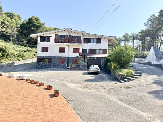 Luxus-Haus in La Llacuna, Provinz Barcelona