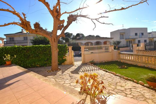 Dom jednorodzinny w Muro, Illes Balears