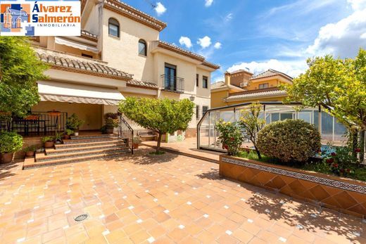 Μονοκατοικία σε Ogíjares, Provincia de Granada