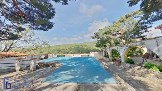 Luxury home in Miraflores de la Sierra, Province of Madrid