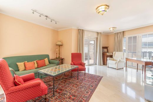 Apartment / Etagenwohnung in Granada, Andalusien