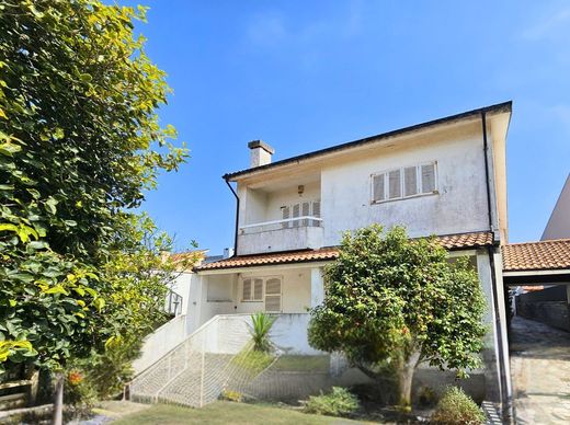 Detached House in Canidelo, Vila Nova de Gaia