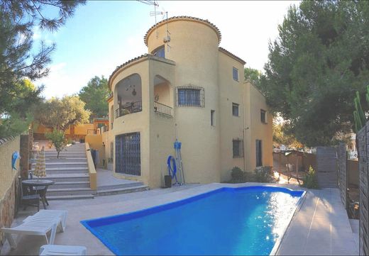 Villa in Playas de Orihuela, Alicante