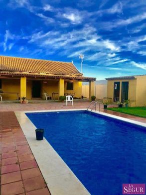 Luxury home in Benalup-Casas Viejas, Cadiz