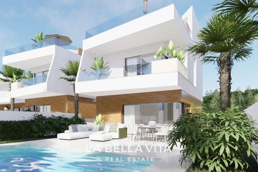 Villa in Pilar de la Horadada, Alicante