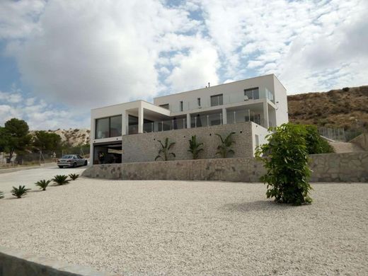 Villa in Mutxamel, Alicante