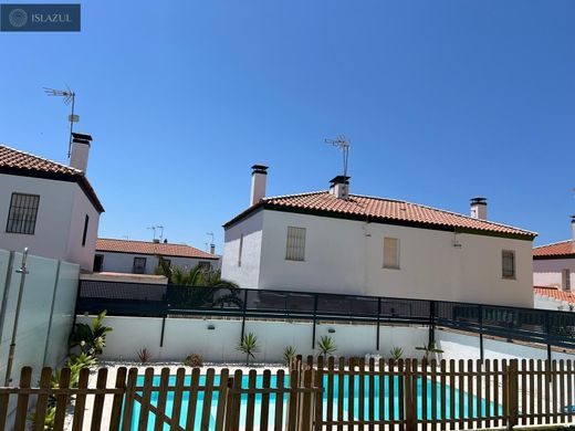 Mehrfamilienhaus in Isla Cristina, Huelva