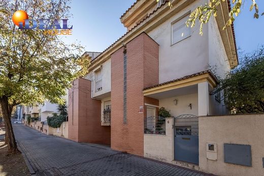 Πολυτελή κατοικία σε Armilla, Provincia de Granada