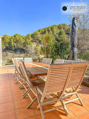 Rural or Farmhouse in Relleu, Alicante