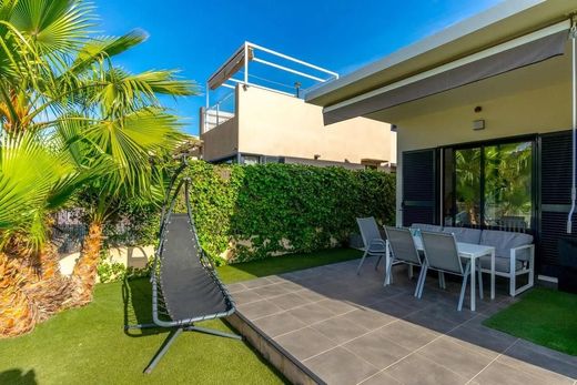 Playas de Orihuela, アリカンテの一戸建て住宅