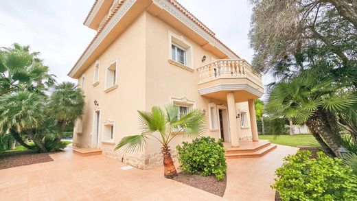Villa in Cabo Roig, Alicante