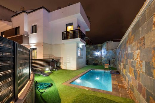 Detached House in Huétor Vega, Granada