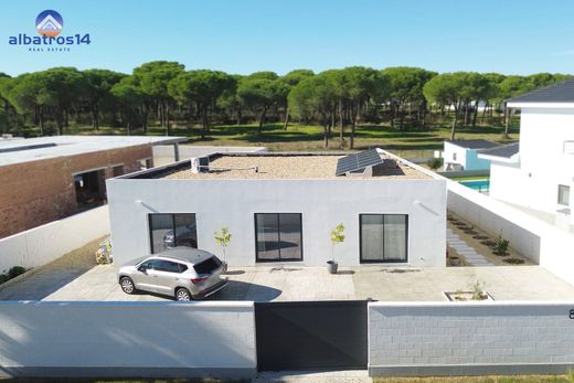 Detached House in Aljaraque, Province of Huelva