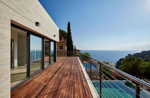 Villa in Lloret de Mar, Province of Girona