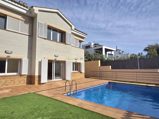 Luxus-Haus in Vilassar de Dalt, Provinz Barcelona