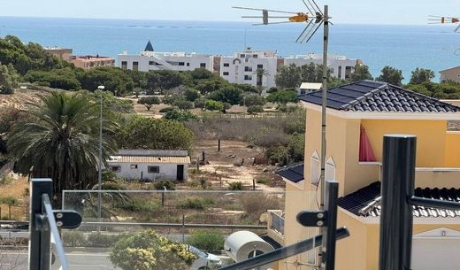 فيلا شبه مستقلة ﻓﻲ Guardamar del Segura, Provincia de Alicante