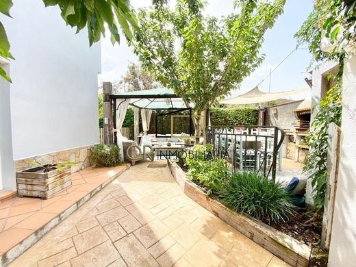 Luxus-Haus in Mediona, Provinz Barcelona