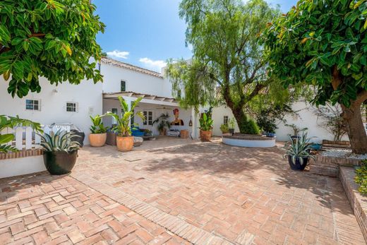 Villa in Benahavís, Malaga