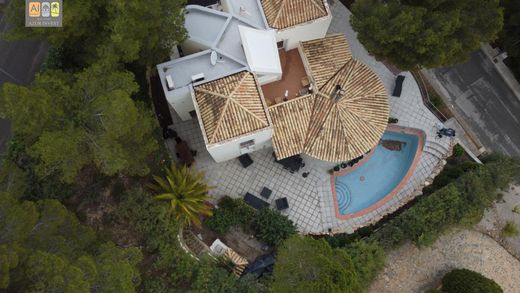 Vrijstaand huis in Callosa d'En Sarrià, Provincia de Alicante