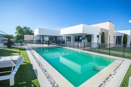 Detached House in Petrel, Alicante