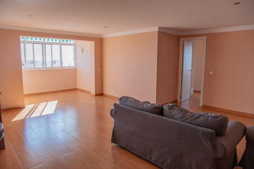 Apartment / Etagenwohnung in San Pedro de Alcántara, Málaga