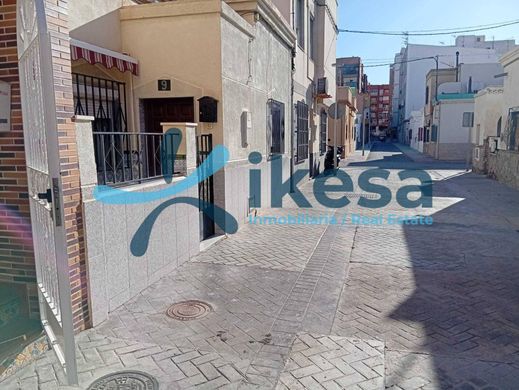 Casa Unifamiliare a Almería, Almeria