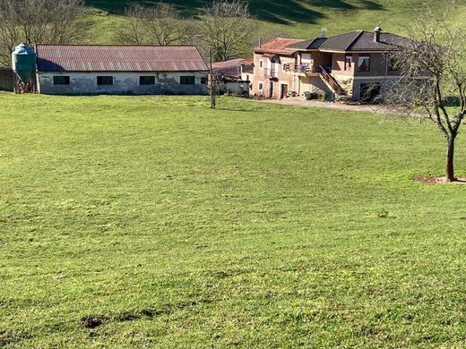 Landhaus / Bauernhof in Hazas de Cesto, Provinz Cantabria