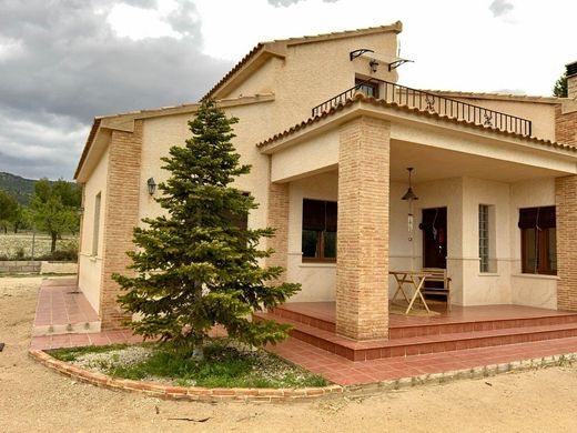 Detached House in Castalla, Province of Alicante