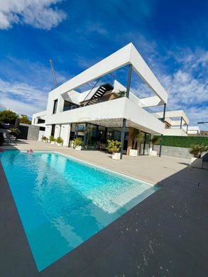 Villa in Finestrat, Alicante