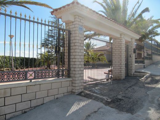 ‏בית חד-משפחתי ב  Monóvar, Provincia de Alicante