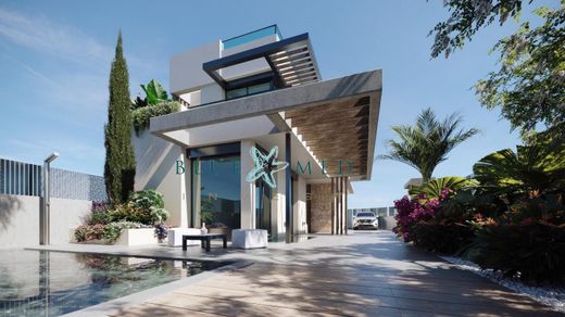 Dom jednorodzinny w Los Alcázares, Murcia