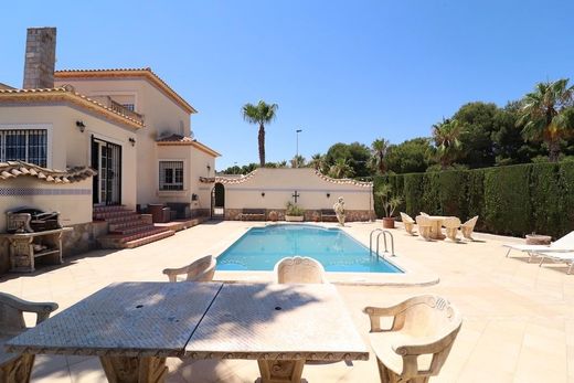 ‏בית חד-משפחתי ב  Orihuela Costa, Provincia de Alicante