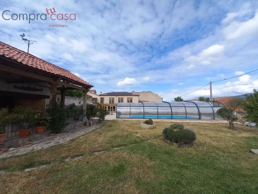 Detached House in Torrecaballeros, Segovia