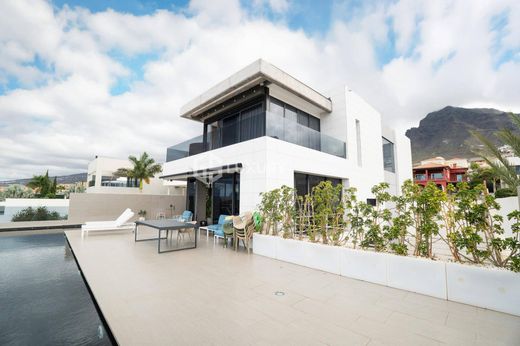 Villa in Adeje, Provincia de Santa Cruz de Tenerife