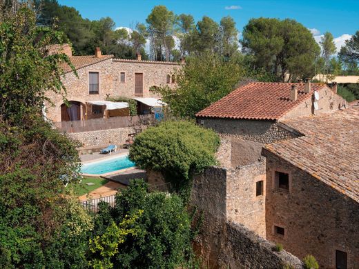 Villa in Sant Miquel de Fluvià, Provinz Girona