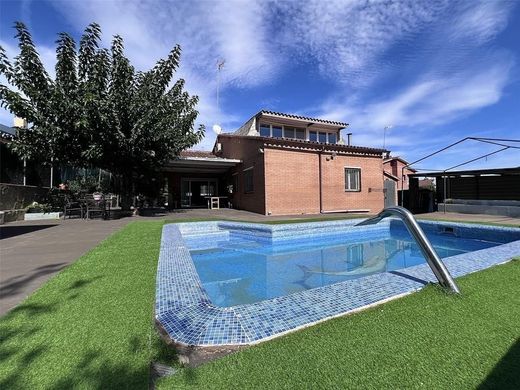 Casa Unifamiliare a Castellar del Vallès, Província de Barcelona