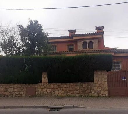 Detached House in Cordova, Province of Córdoba