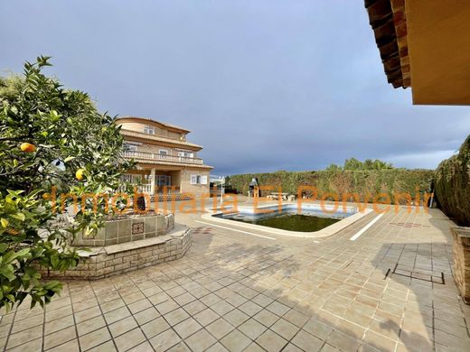 Detached House in Torrent, Valencia