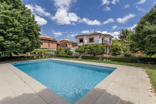 Detached House in Huétor Vega, Granada