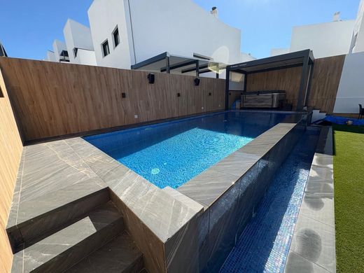 Luxury home in Albolote, Granada
